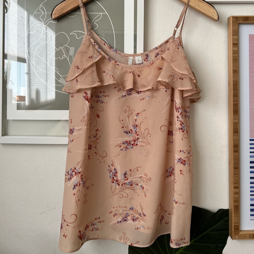 Lauren Conrad Pink floral ruffle tank